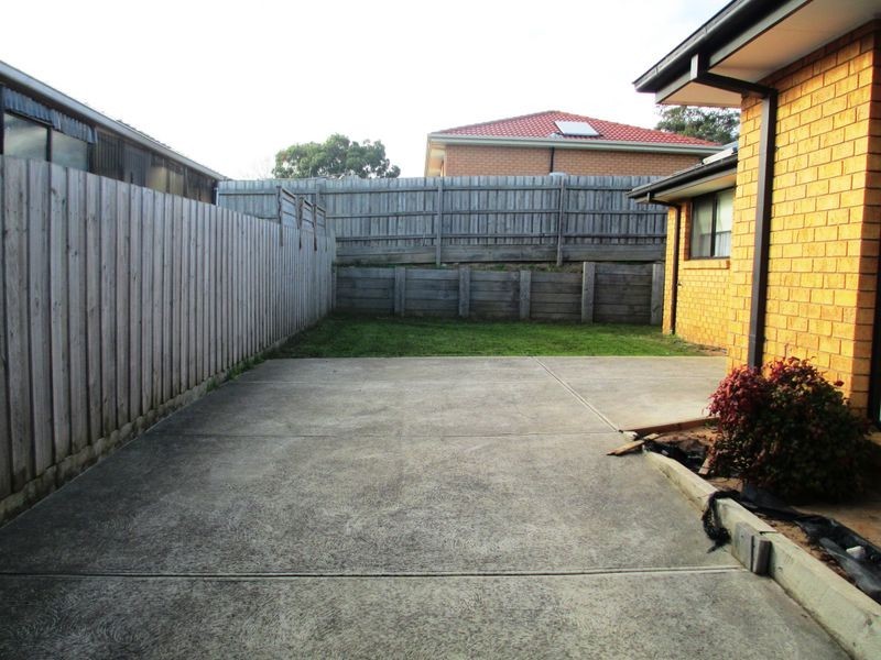 18 Nirringa Drive, Hampton Park VIC 3976