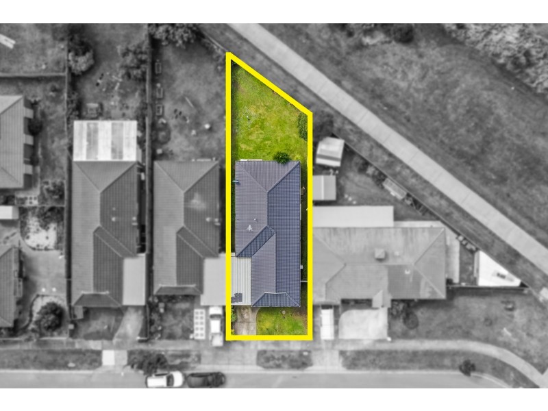 14 Oakman Way, Hampton Park VIC 3976