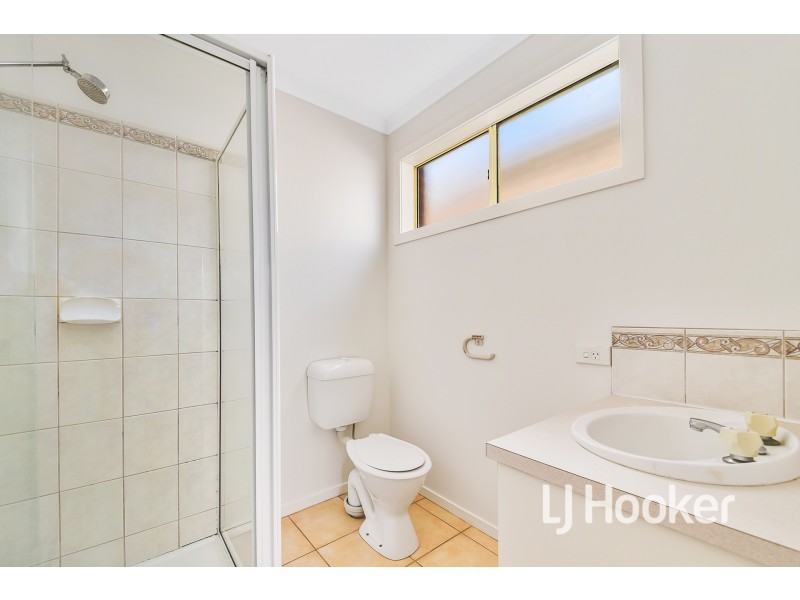 14 Oakman Way, Hampton Park VIC 3976