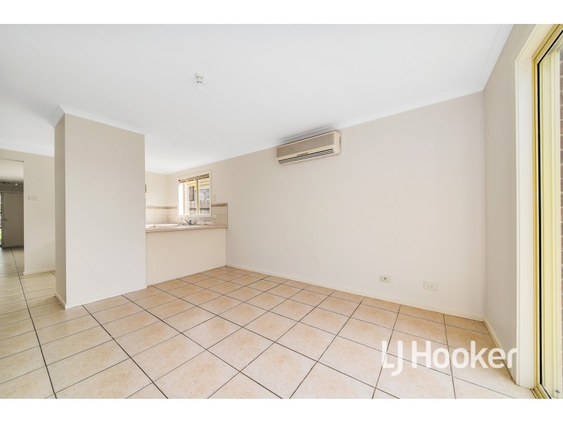 14 Oakman Way, Hampton Park VIC 3976