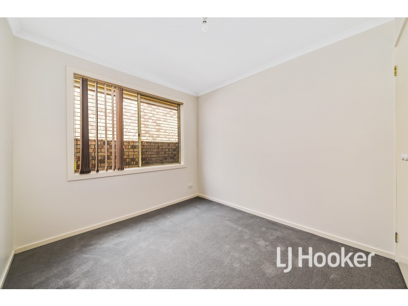 14 Oakman Way, Hampton Park VIC 3976