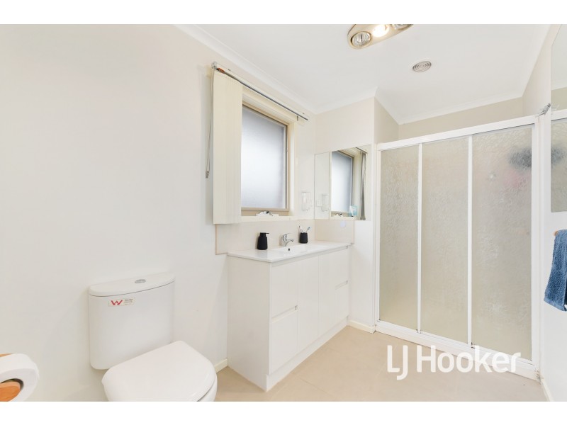 5 Dianna Court, Hampton Park VIC 3976