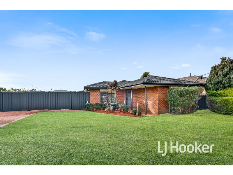 83 Coral Drive, Hampton Park VIC 3976