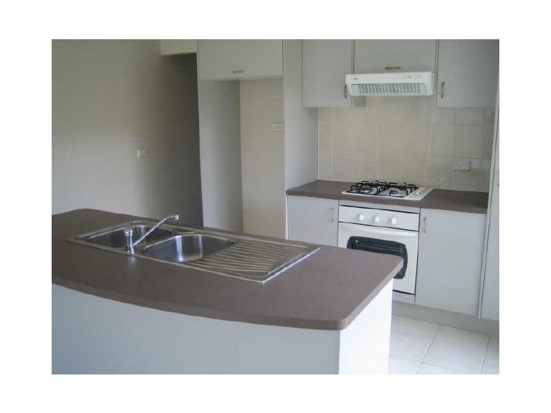 8 Providence Drive, Cranbourne VIC 3977