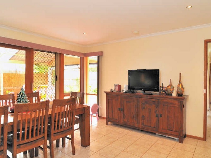 43 Springfield Crescent, Hampton Park VIC 3976