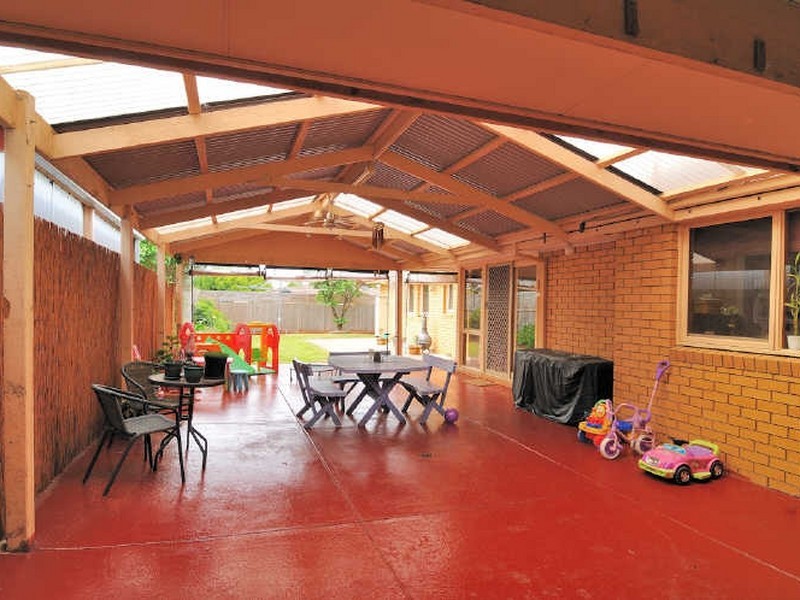 43 Springfield Crescent, Hampton Park VIC 3976