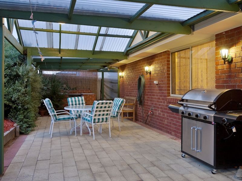 26 Geraldine Drive, Hampton Park VIC 3976