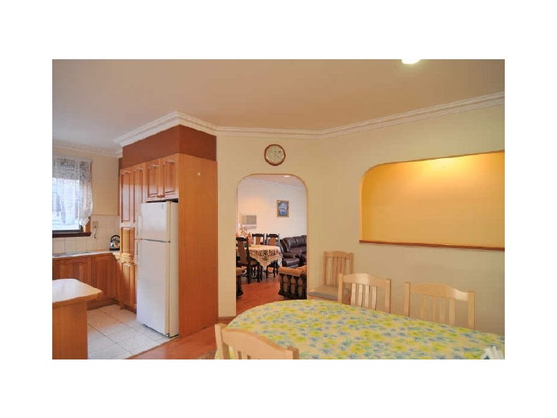 39 Hinrichsen Drive, Hallam VIC 3803