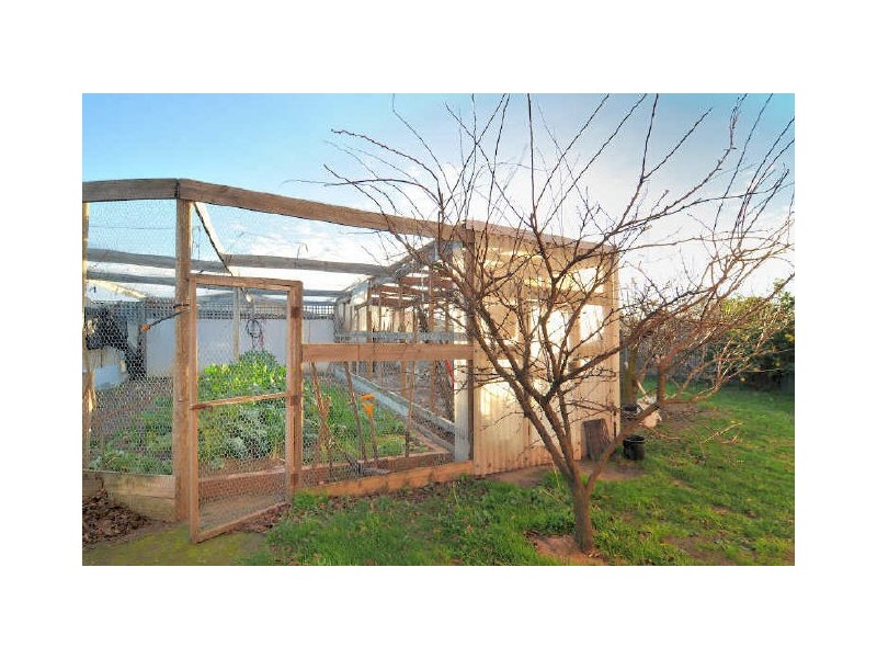 39 Hinrichsen Drive, Hallam VIC 3803