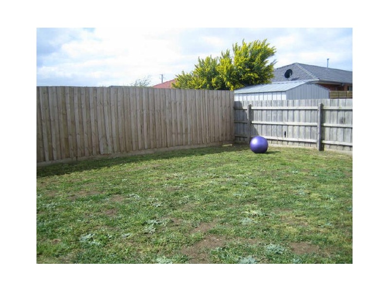 6 Providence Drive, Cranbourne VIC 3977