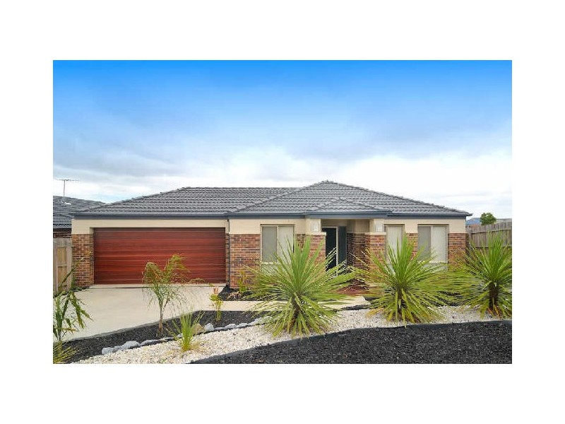11 Elphin Close, Lynbrook VIC 3975