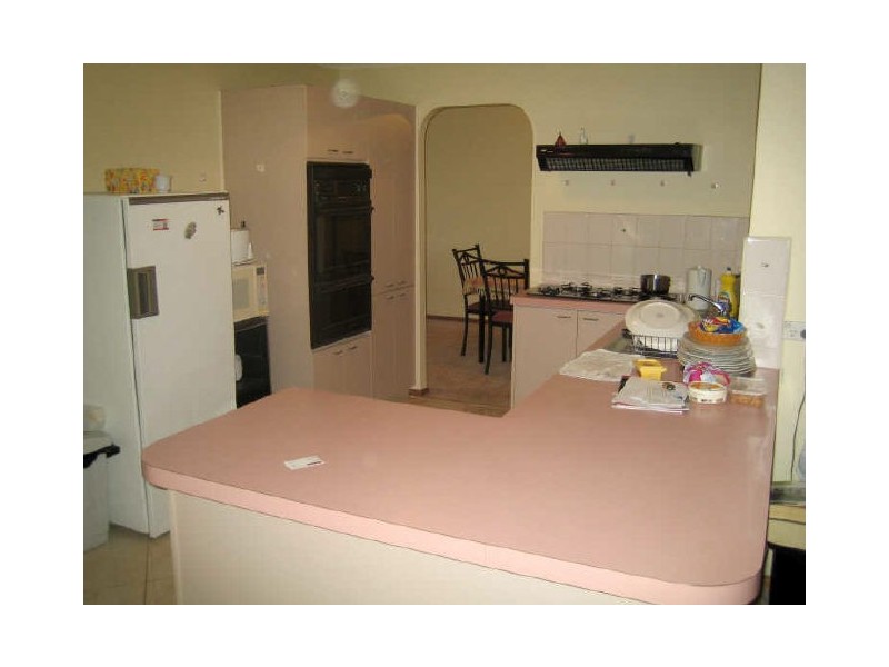 33 Justin Circuit, Hampton Park VIC 3976