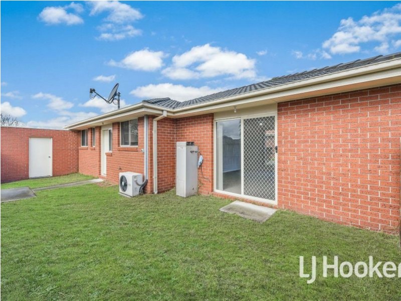 1/70-72 Robjant Street, Hampton Park VIC 3976