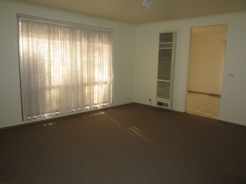 2/1 Jason Place, Hampton Park VIC 3976