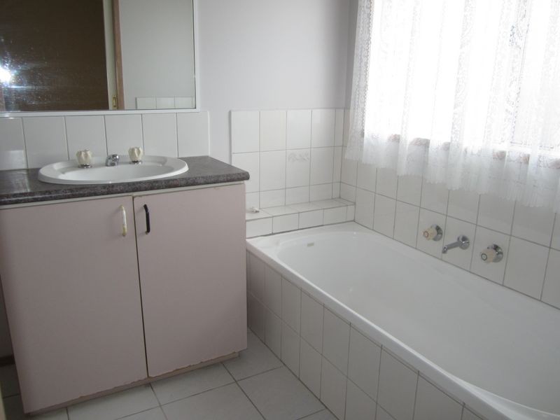 2/1 Jason Place, Hampton Park VIC 3976