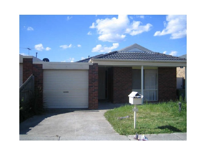 14 Oakman Way, Hampton Park VIC 3976