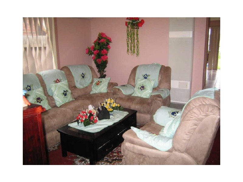 14 Oakman Way, Hampton Park VIC 3976