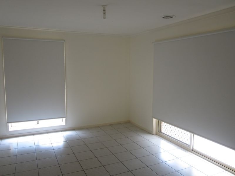 5 Oregon Court, Narre Warren South VIC 3805