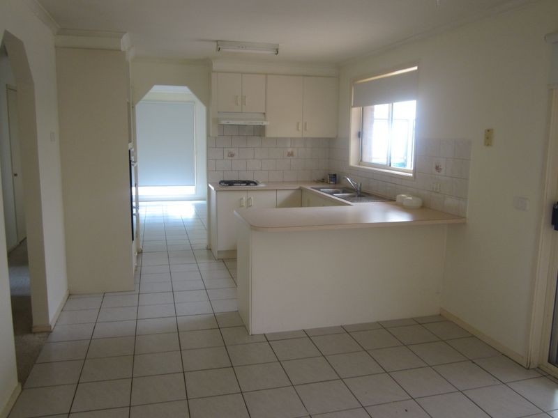 5 Oregon Court, Narre Warren South VIC 3805