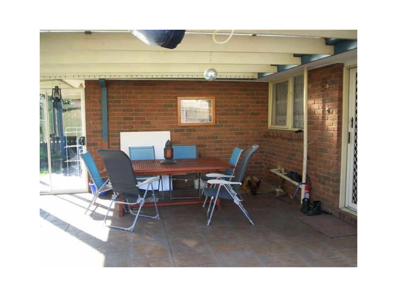 16 Kylie Court, Hampton Park VIC 3976