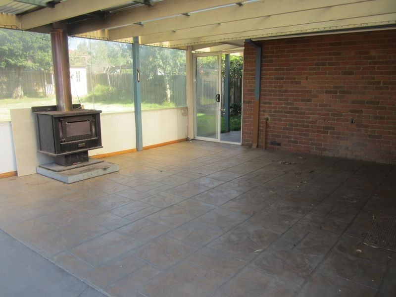 16 Kylie Court, Hampton Park VIC 3976