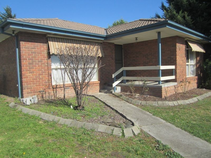 16 Kylie Court, Hampton Park VIC 3976