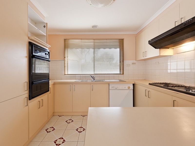 18 Jasper Court, Hampton Park VIC 3976