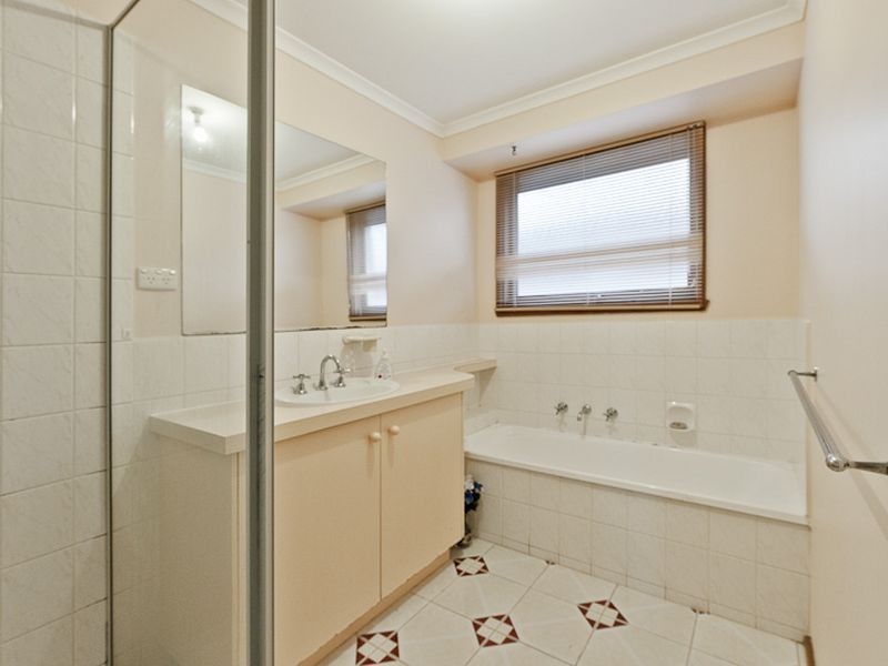 18 Jasper Court, Hampton Park VIC 3976