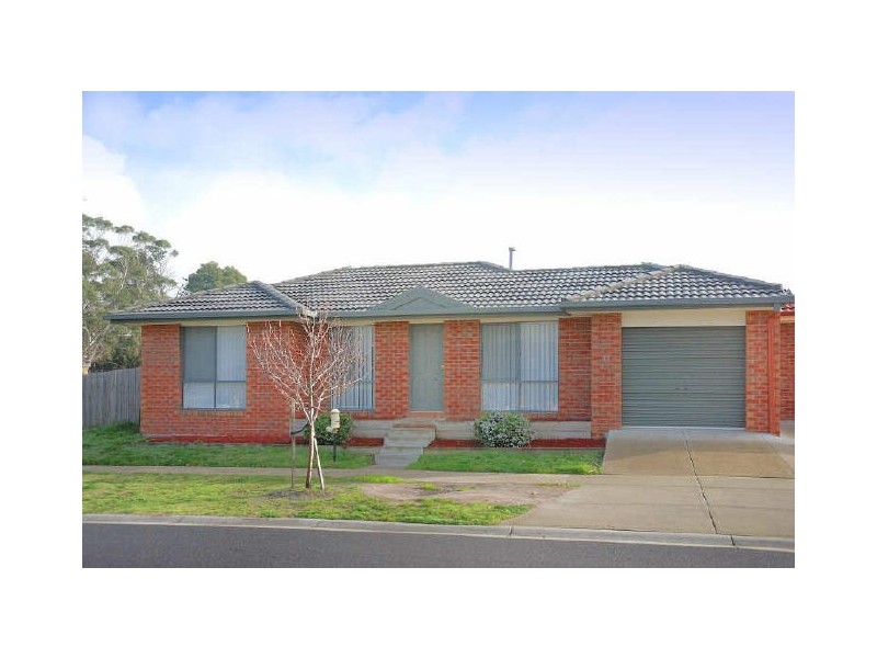 12 The Glade, Hampton Park VIC 3976