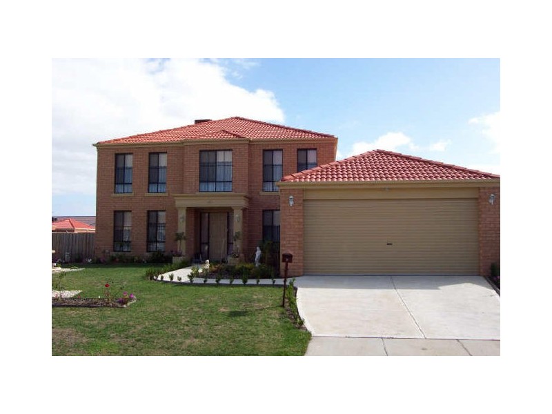 6 Carboni Crescent, Lynbrook VIC 3975