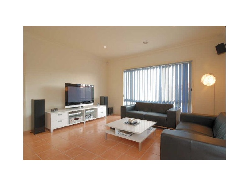 9 River Terrace, Hallam VIC 3803