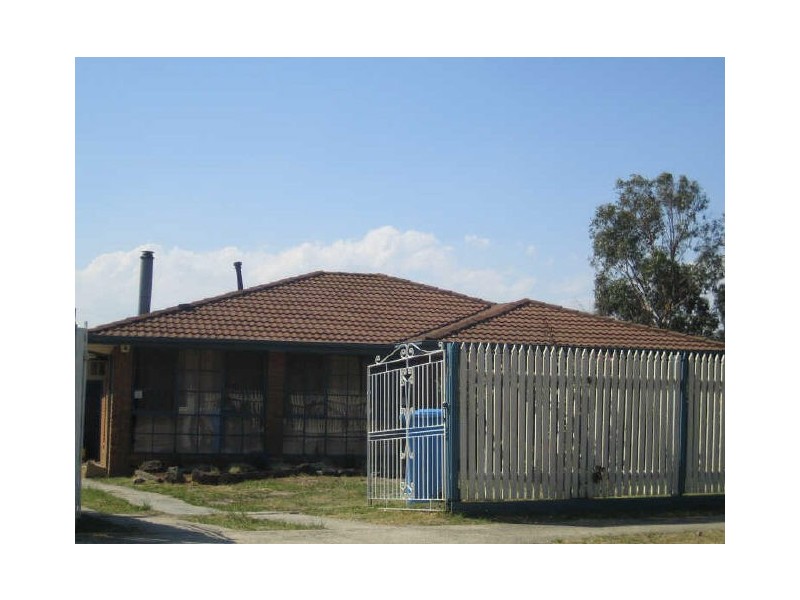 17 Willow Drive, Hampton Park VIC 3976