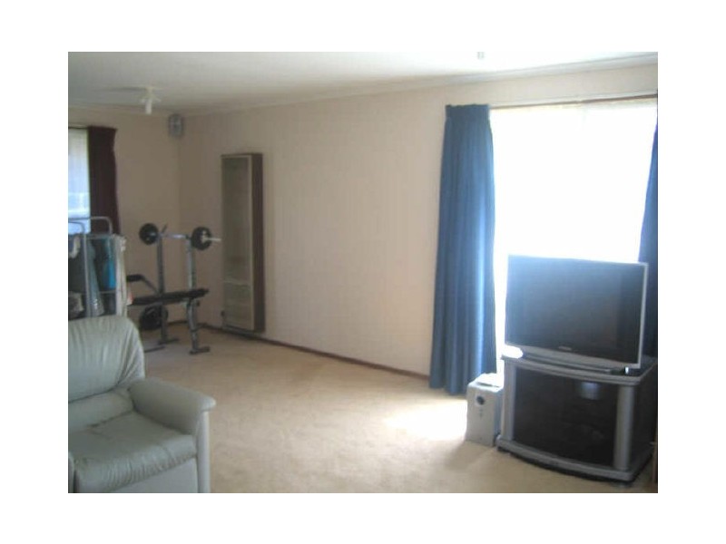 8 Craigie Court, Hampton Park VIC 3976