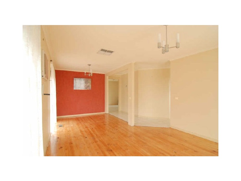 2 Bunya Place, Hampton Park VIC 3976