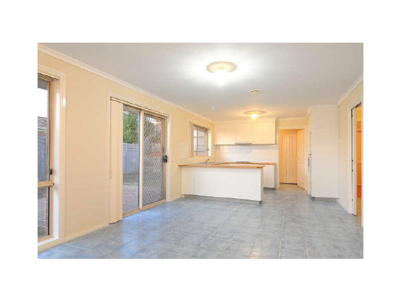 85 Bemersyde Drive, Berwick VIC 3806