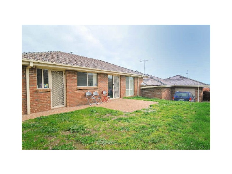85 Bemersyde Drive, Berwick VIC 3806