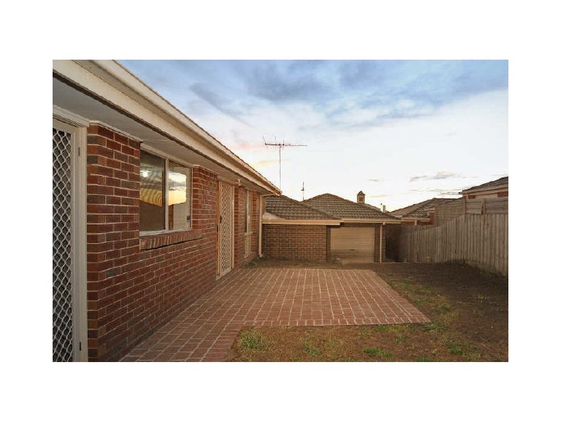 85 Bemersyde Drive, Berwick VIC 3806
