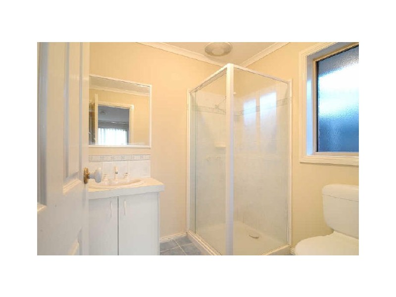 85 Bemersyde Drive, Berwick VIC 3806