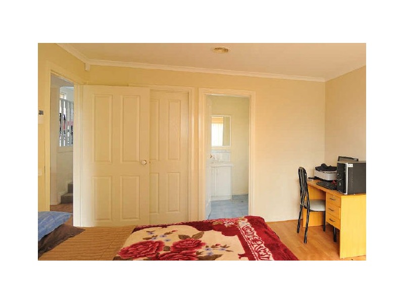 85 Bemersyde Drive, Berwick VIC 3806