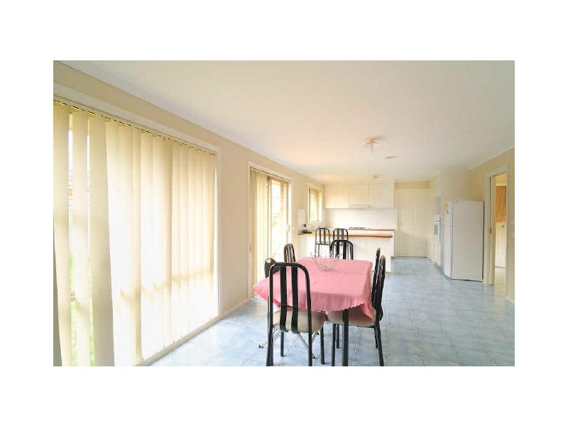 85 Bemersyde Drive, Berwick VIC 3806