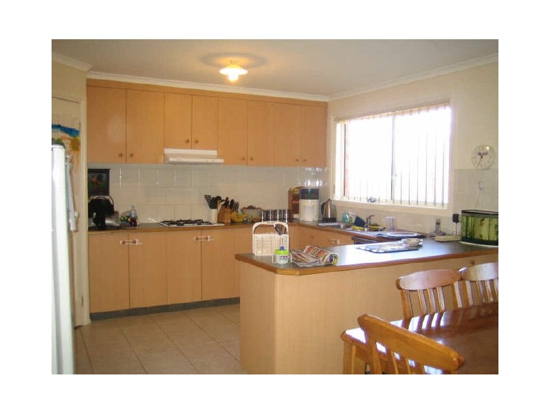 75 Bemersyde Drive, Berwick VIC 3806