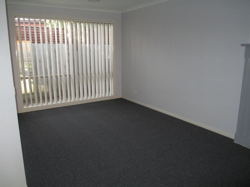 16 Langbourne Drive, Narre Warren South VIC 3805