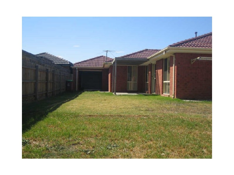 5 Shaftsbury Avenue, Berwick VIC 3806