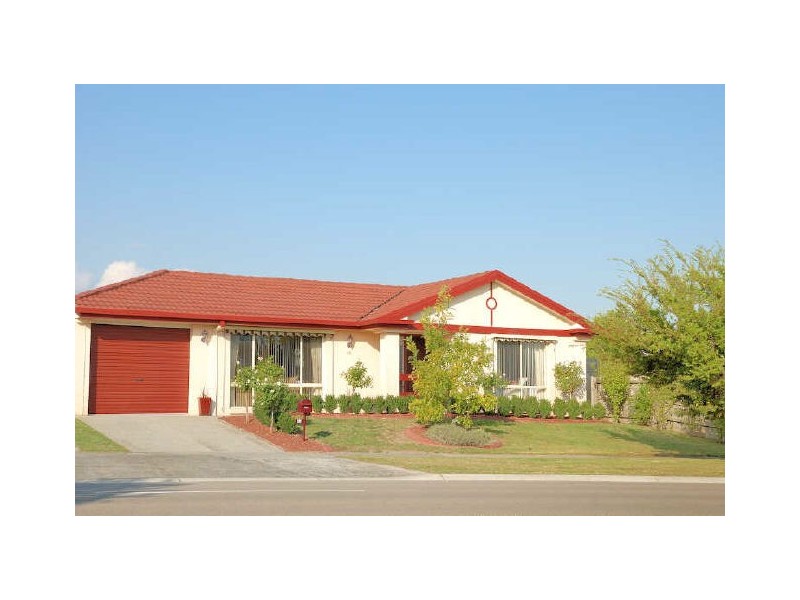 92 Lakeview Drive, Narre Warren South VIC 3805