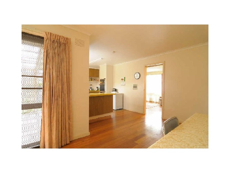 11 Somerville Road, Hampton Park VIC 3976