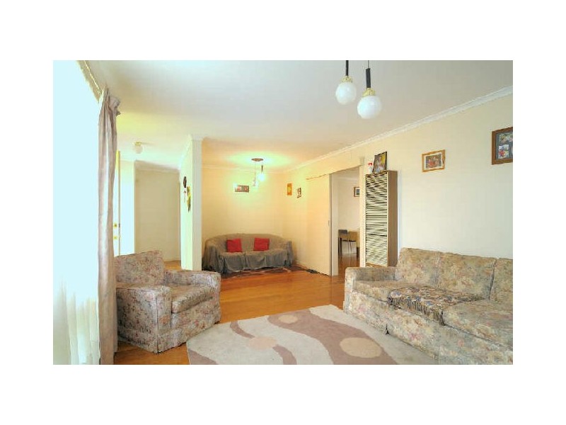 11 Somerville Road, Hampton Park VIC 3976