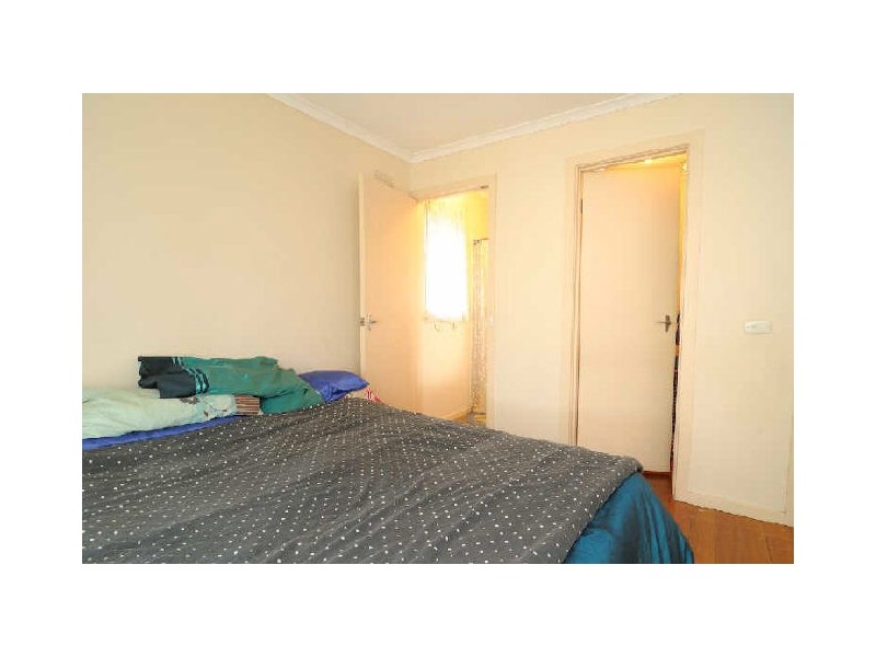 11 Somerville Road, Hampton Park VIC 3976