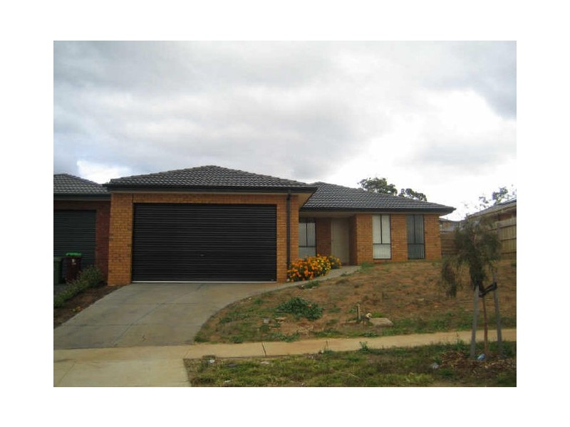6 Nirringa Drive, Hampton Park VIC 3976