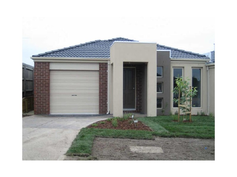 18 Fleur Court, Narre Warren South VIC 3805