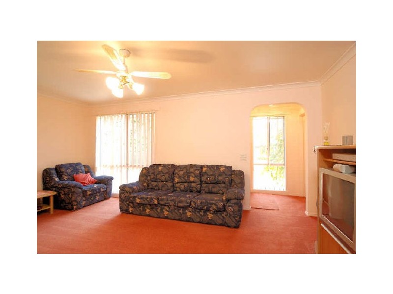 16 Eclipse Court, Hampton Park VIC 3976